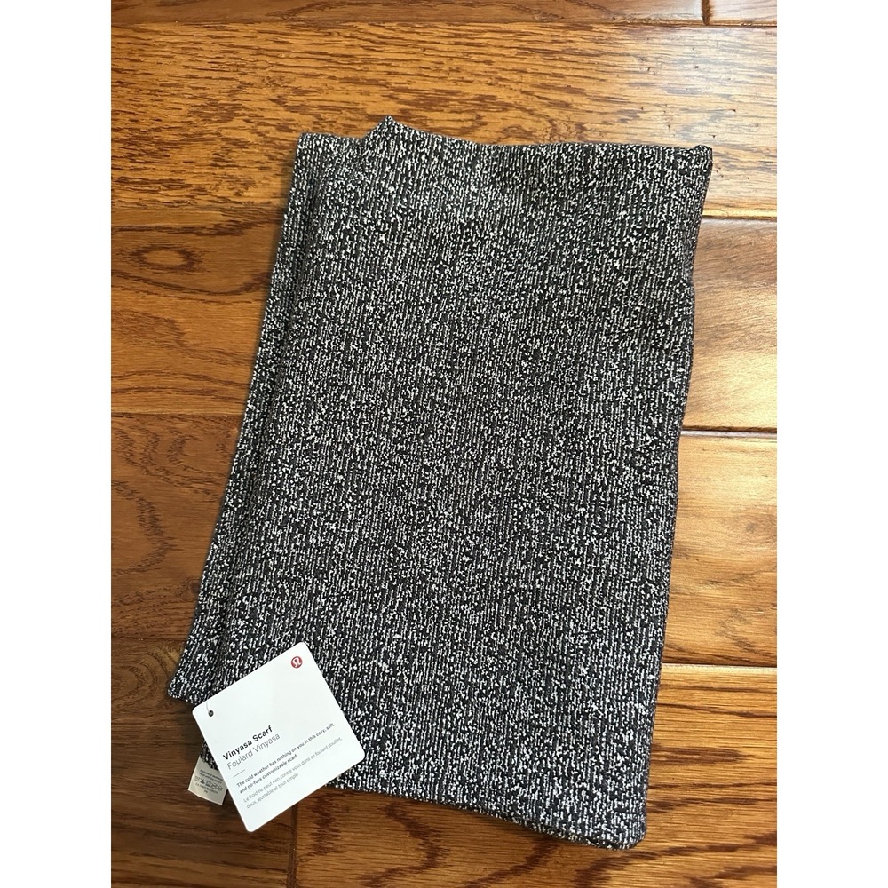 NWT Lululemon Vinyasa Scarf RNRL Black White Speckled LW9AXZS One Size